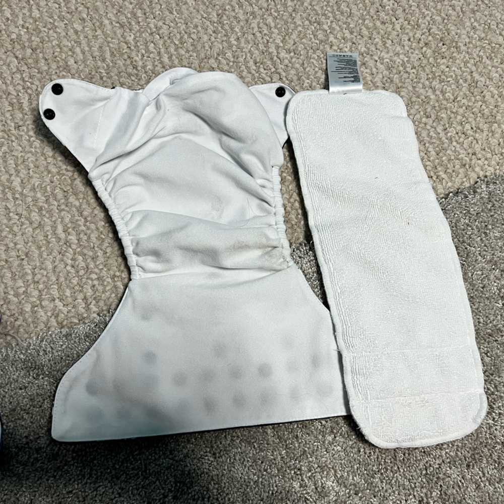Cloth diapers - Picture 2 of 3